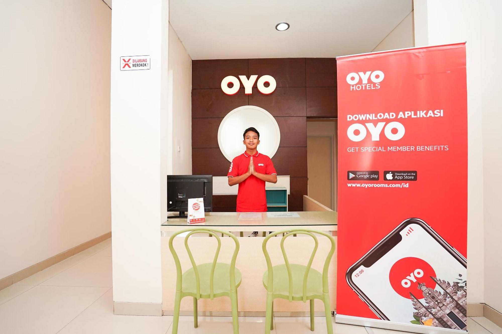 Oyo 782 Menjangan Residence At Citraland 1 Surabaya Exteriör bild