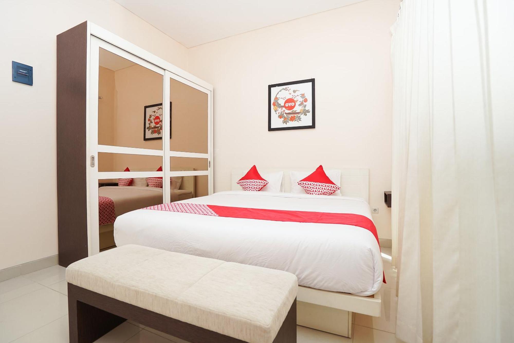 Oyo 782 Menjangan Residence At Citraland 1 Surabaya Exteriör bild