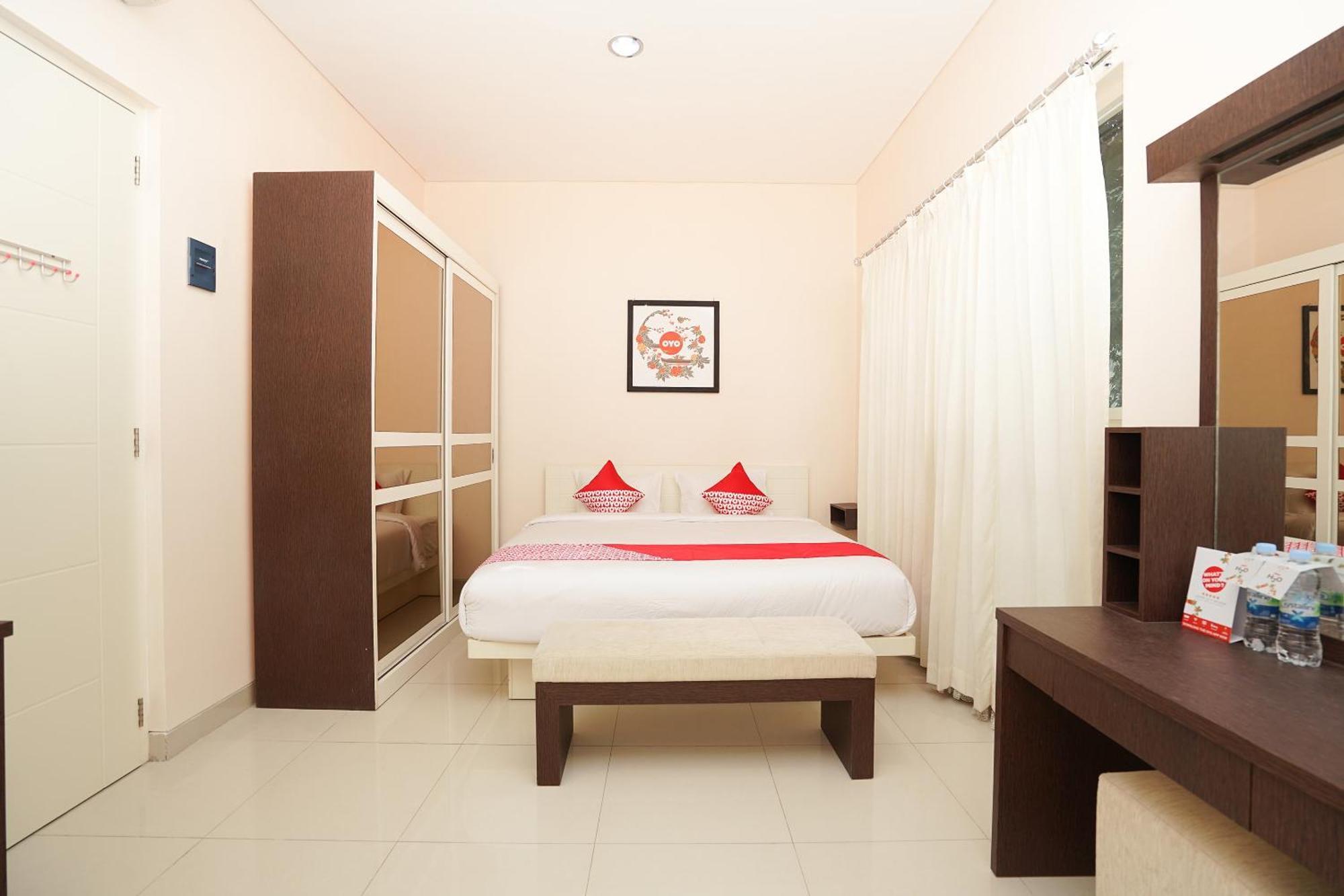 Oyo 782 Menjangan Residence At Citraland 1 Surabaya Exteriör bild